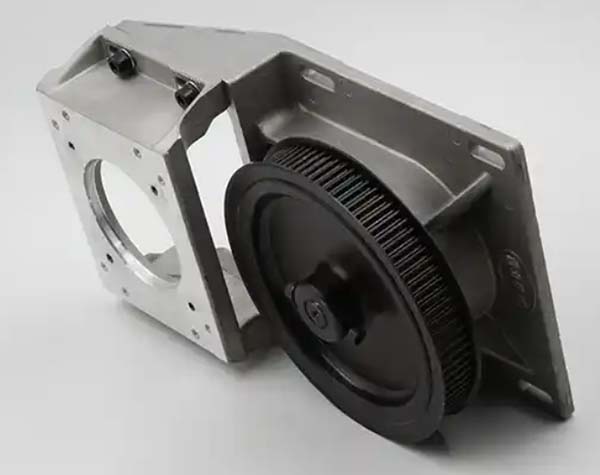 Integrated helical gear box